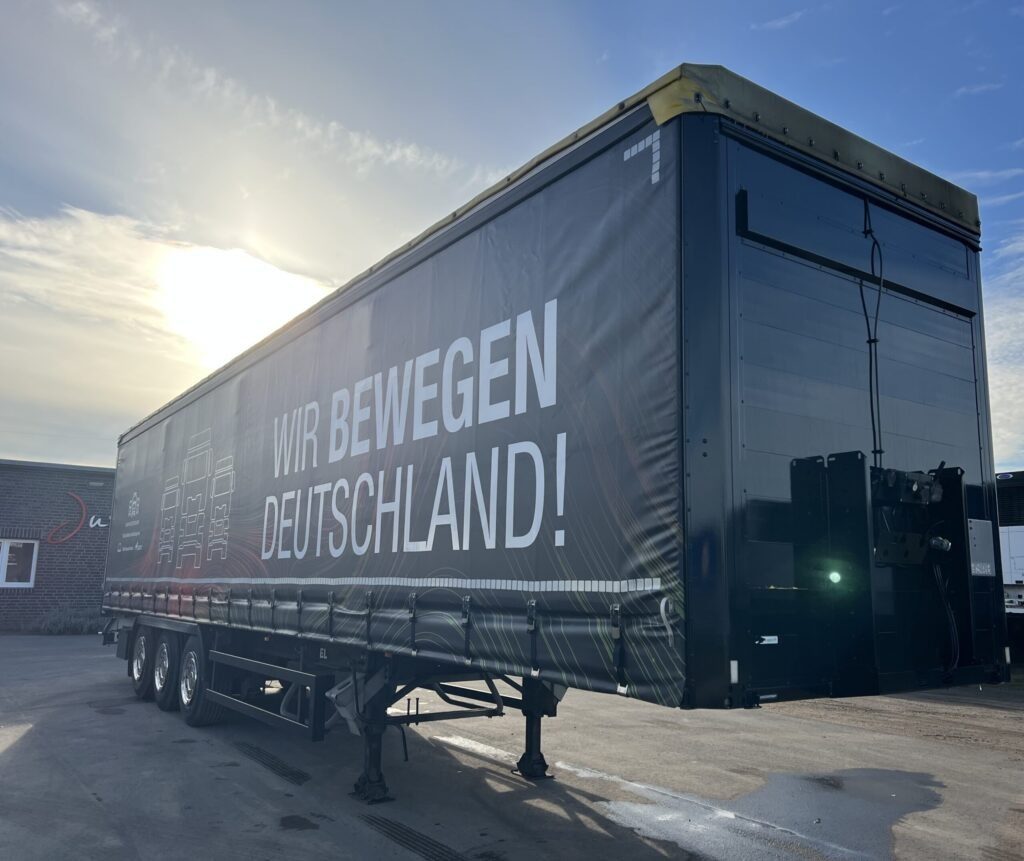 Kögel SN24 / XL Certifikat / Messetrailer / SAF
