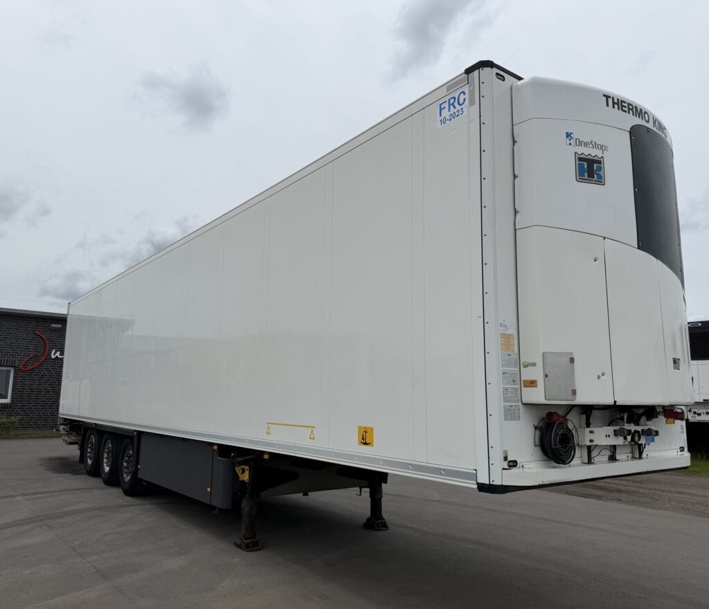 Schmitz Cargobull SKO24 / Thermo King / Multitemp / LBW